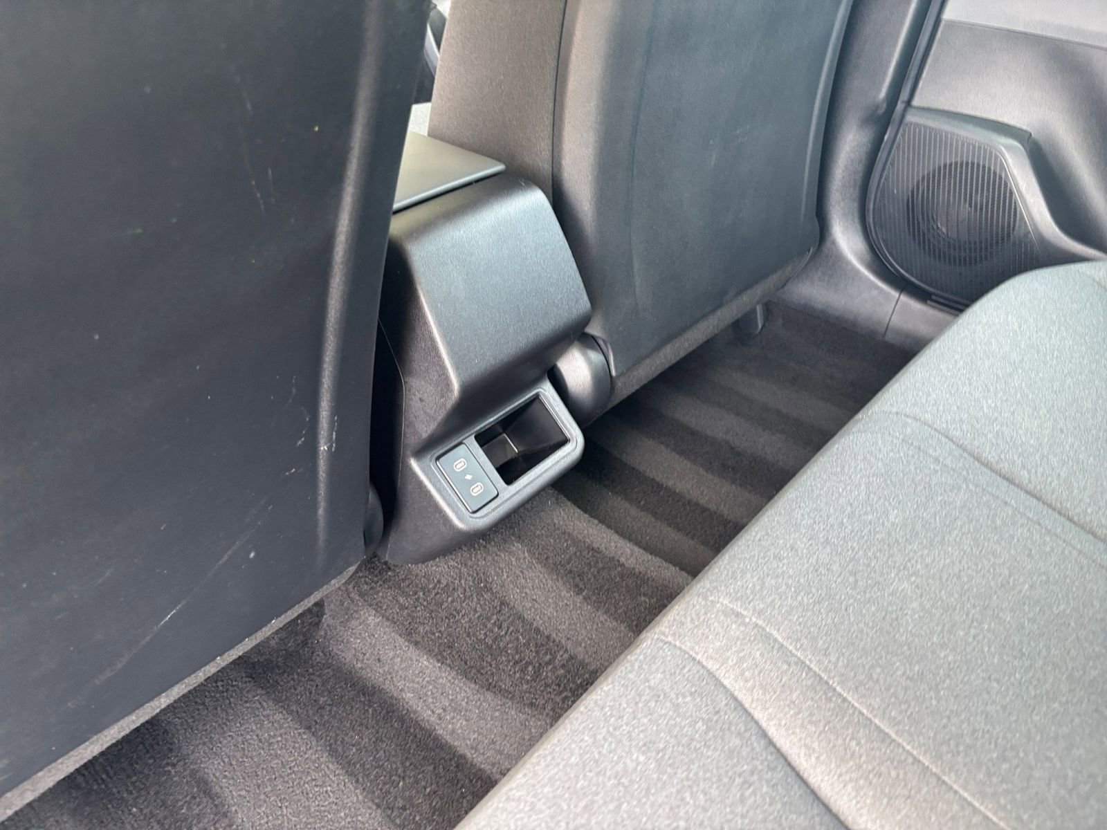 Used 2025 Kia K4 LXS FWD image 23