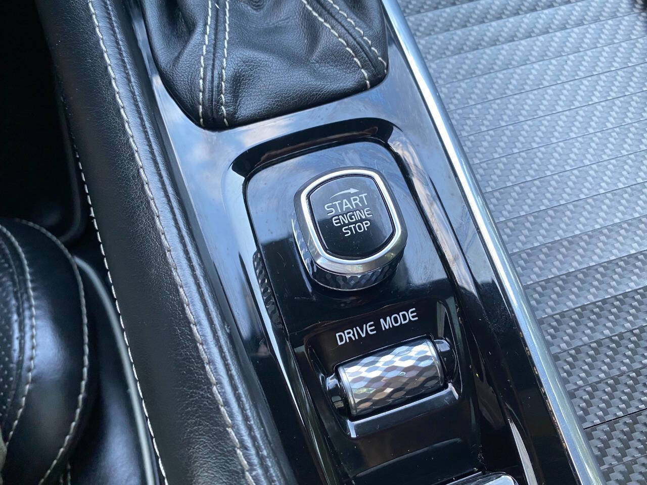 Used 2019 Volvo XC90 T5 R-Design w/ Protection Package Premier FWD image 23