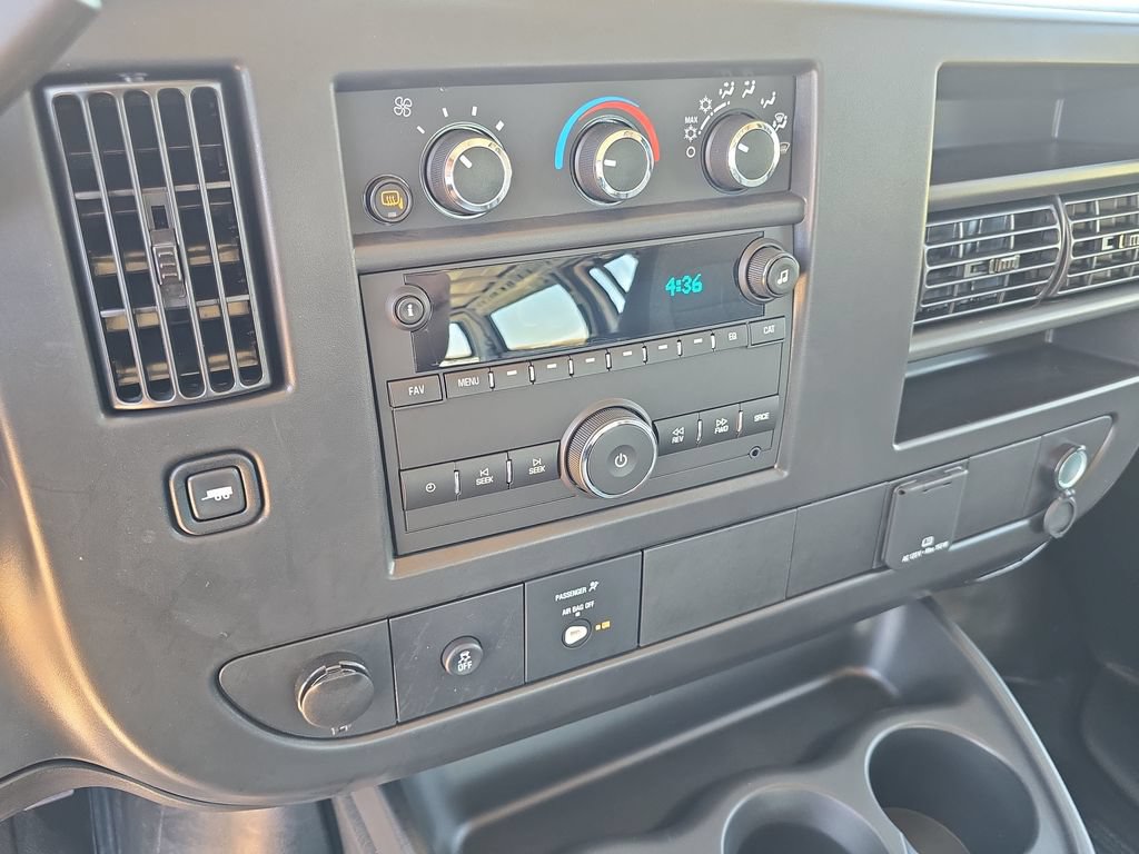 New 2026 GMC Savana 2500 Extended w/ Driver Convenience Package RWD image 18