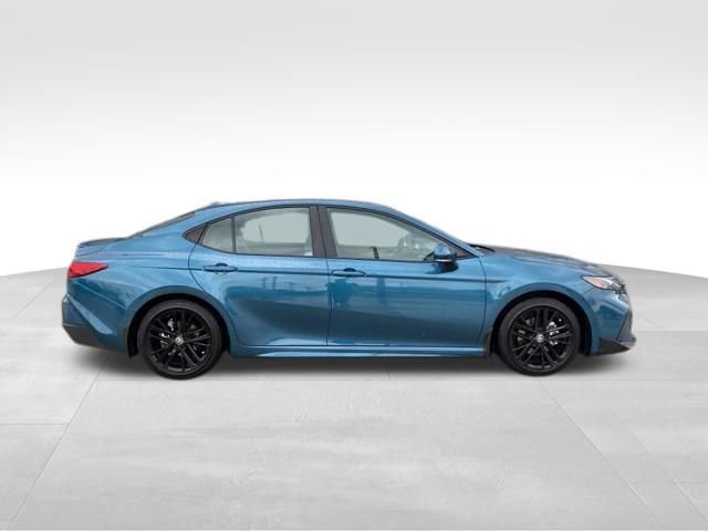 Used 2026 Toyota Camry SE w/ Multimedia Upgrade Package image 2