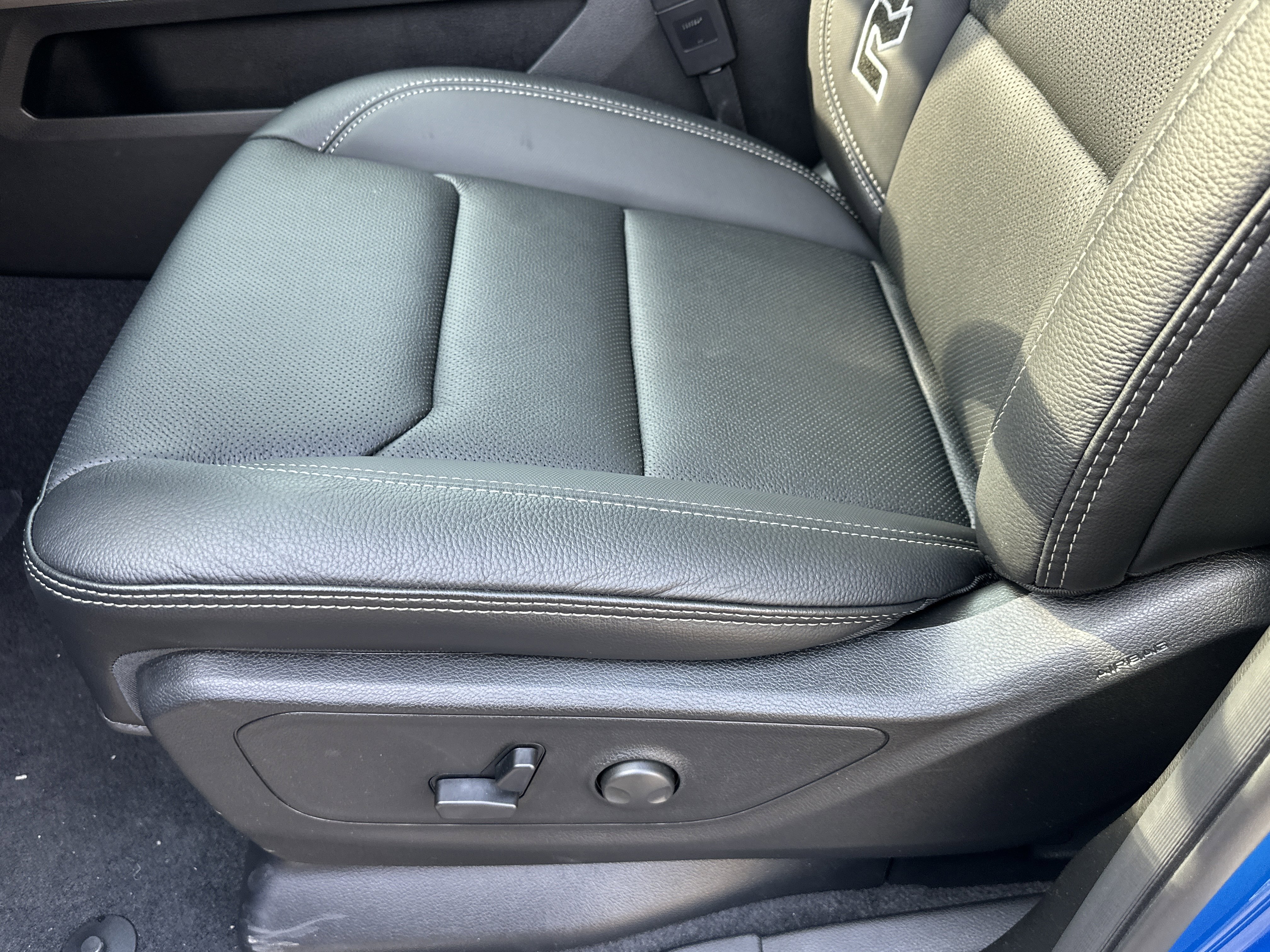 New 2026 RAM 1500 Rebel w/ Rebel Level 2 Equipment Group AWD/4WD image 27