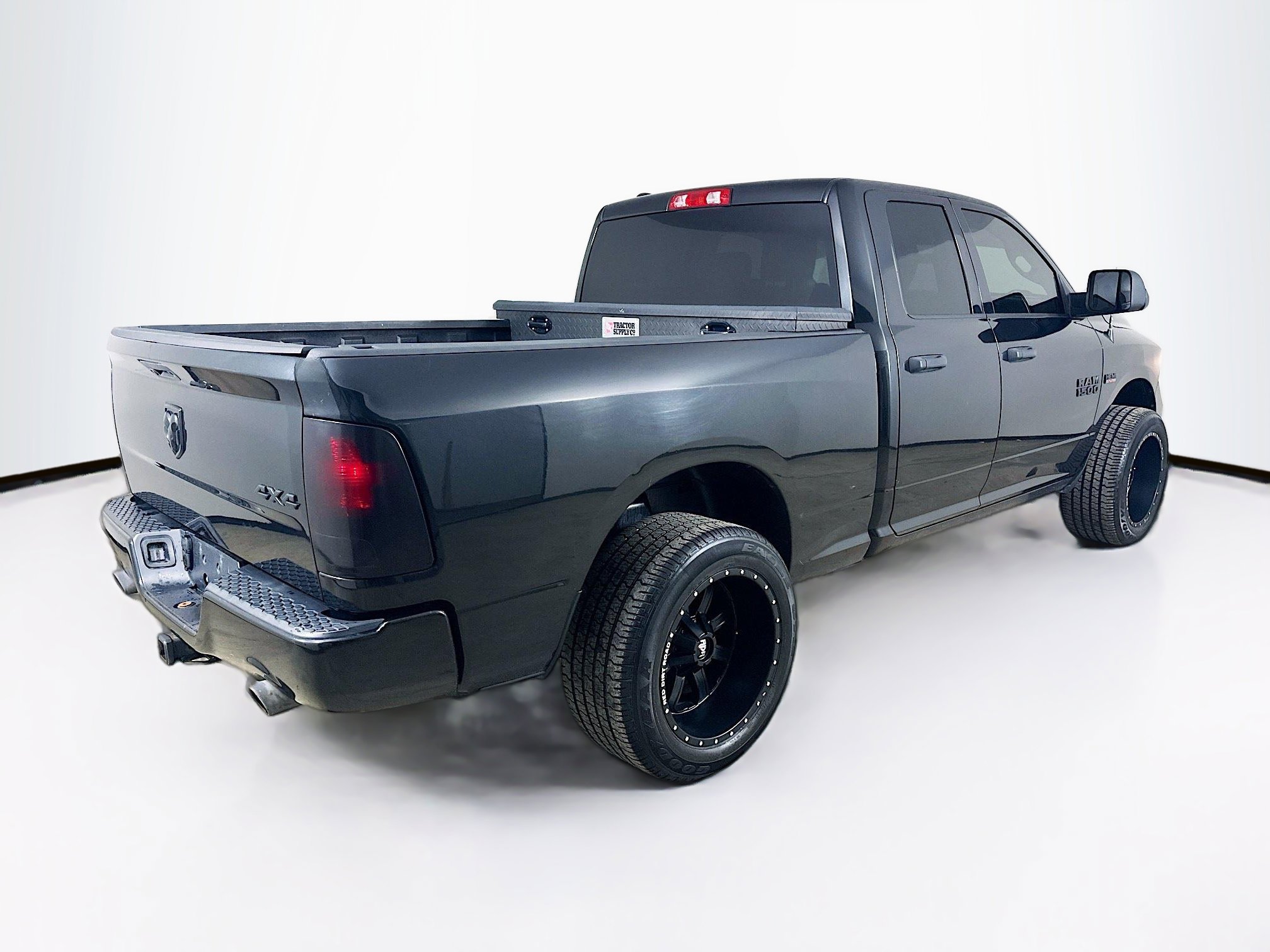 Used 2015 RAM 1500 Express w/ Black Ram 1500 Express Group image 5