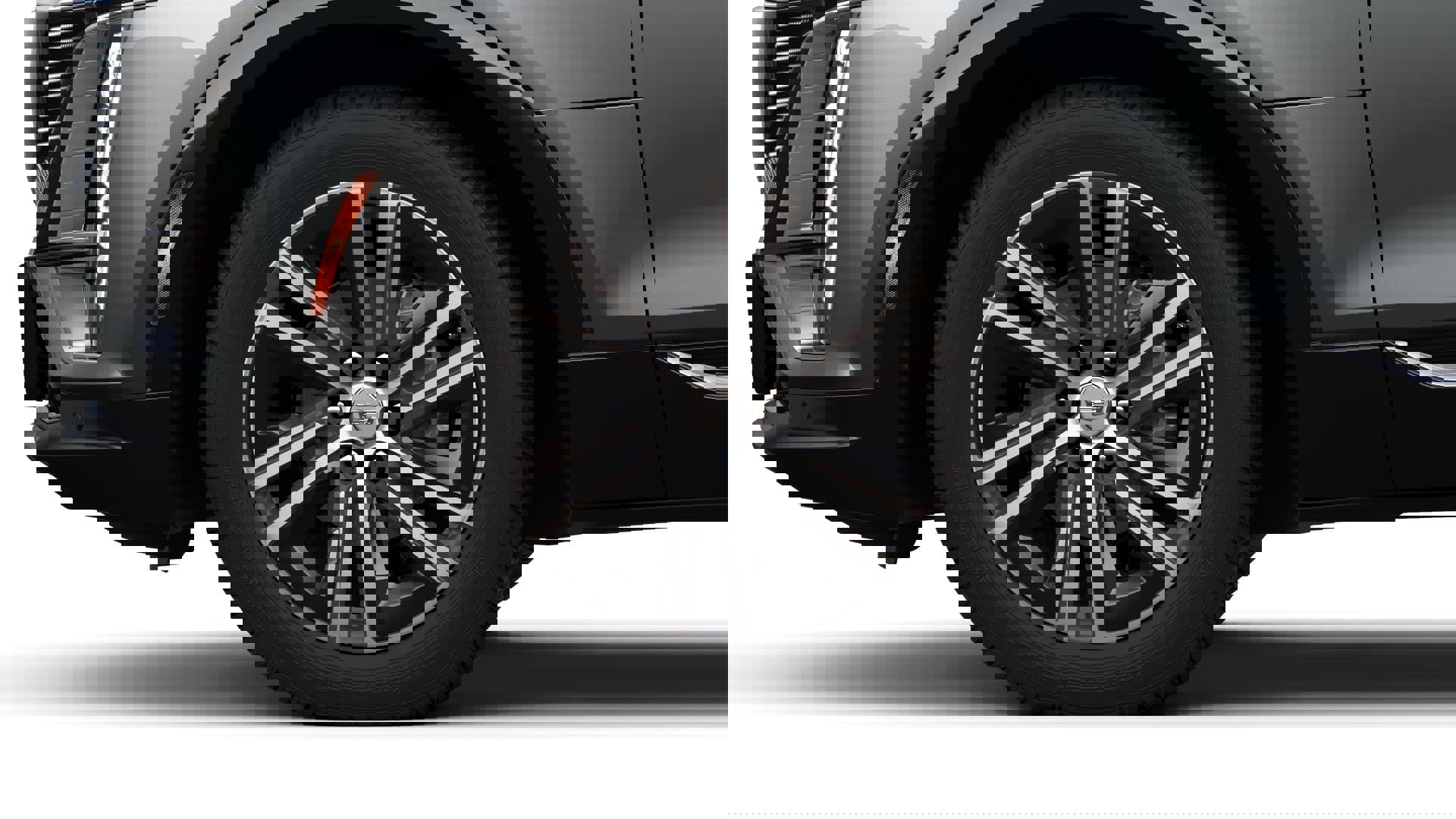 New 2025 Cadillac Lyriq Luxury w/ LPO, Floor Liner Package image 31