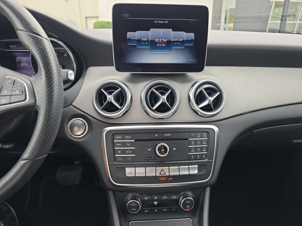 Used 2020 Mercedes-Benz GLA 250 image 24