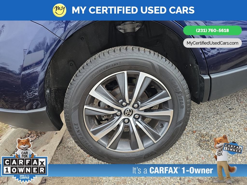 Used 2024 Toyota Venza LE image 32