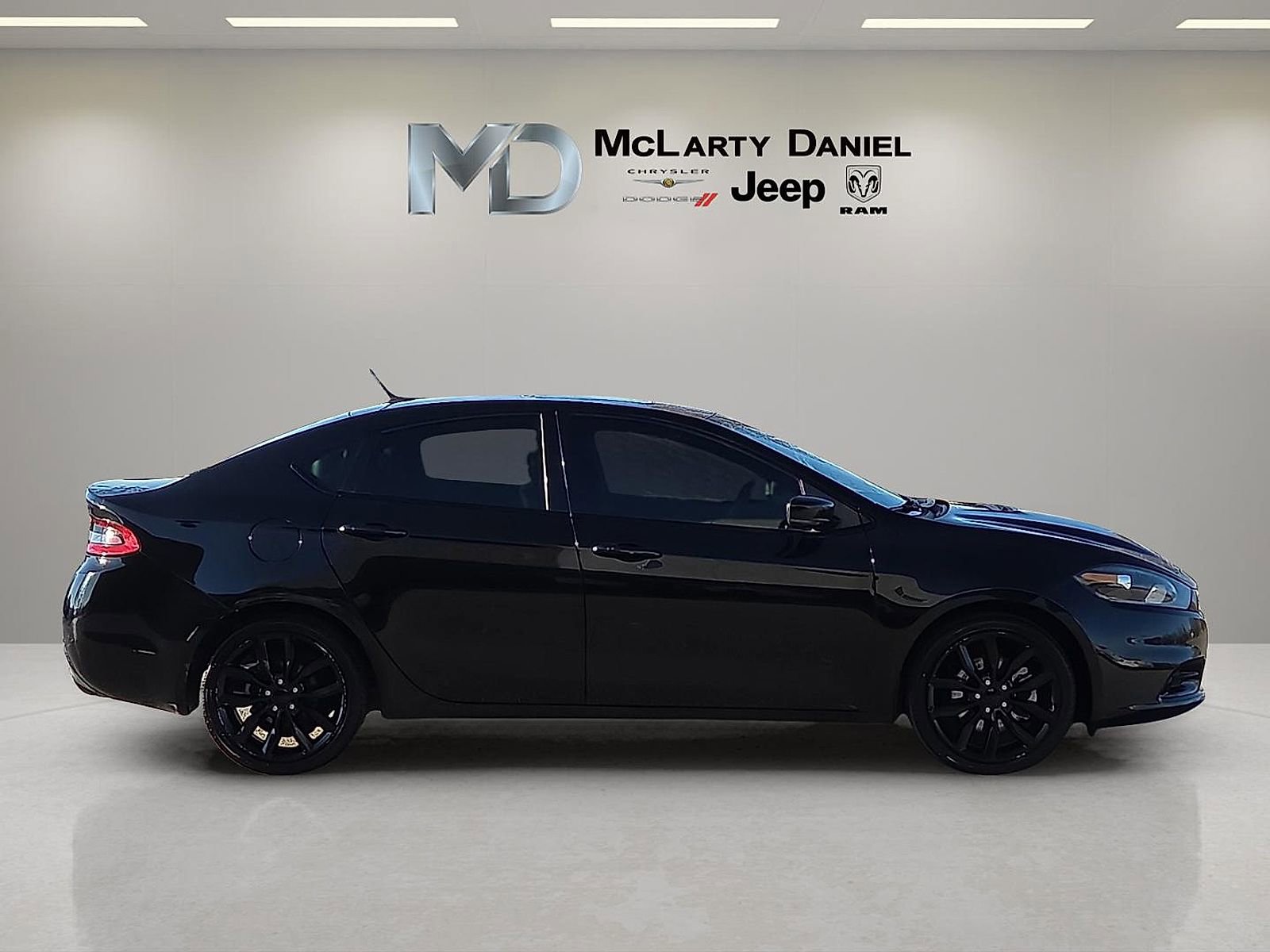 Used 2016 Dodge Dart GT w/ Sun/Sound Group image 6