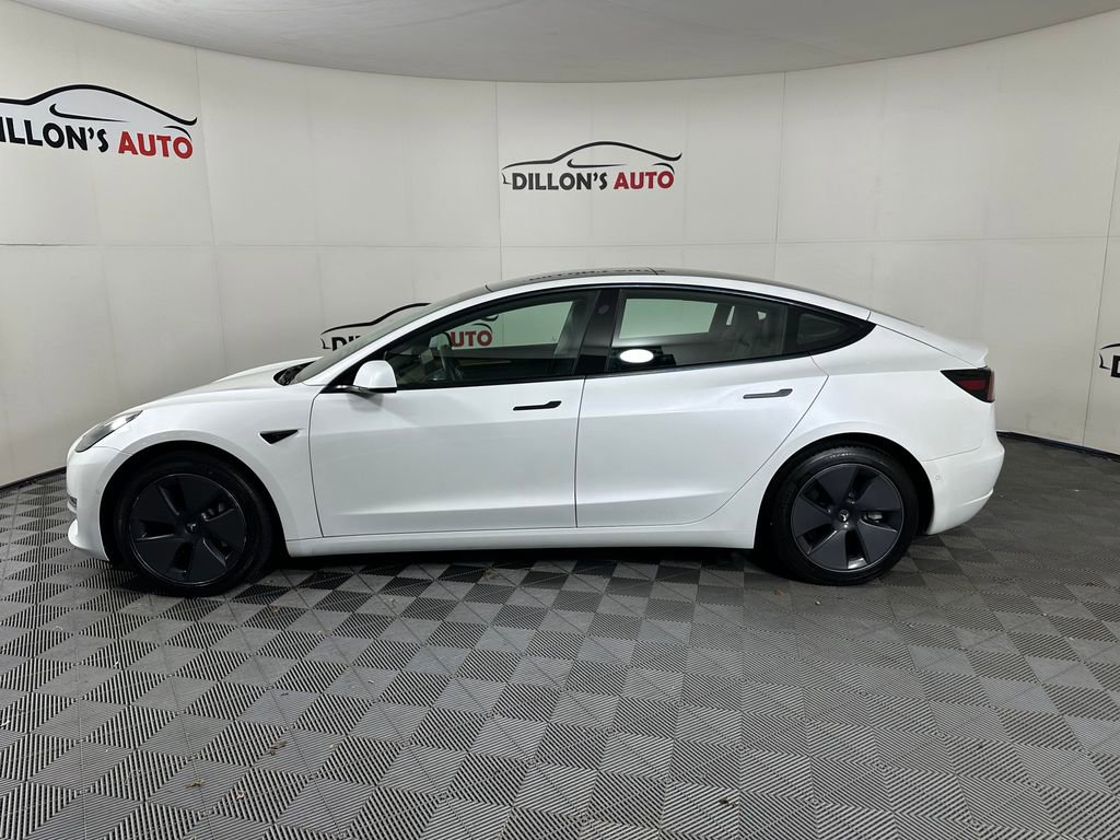 Used 2022 Tesla Model 3 Long Range AWD/4WD image 4