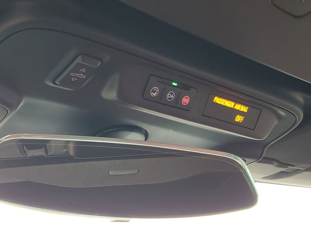 Certified 2020 Chevrolet Camaro LT w/ RS Package image 20