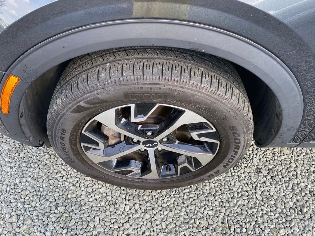 Used 2023 Kia Sportage EX image 25