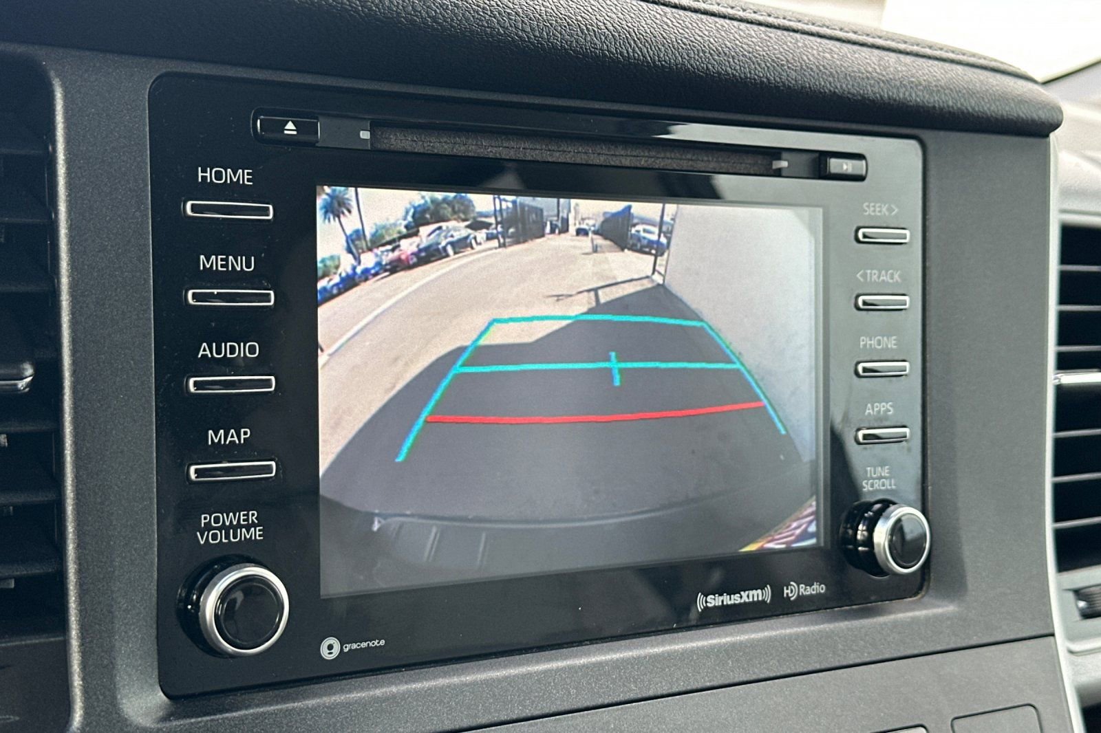 Used 2020 Toyota Sienna XLE FWD image 21