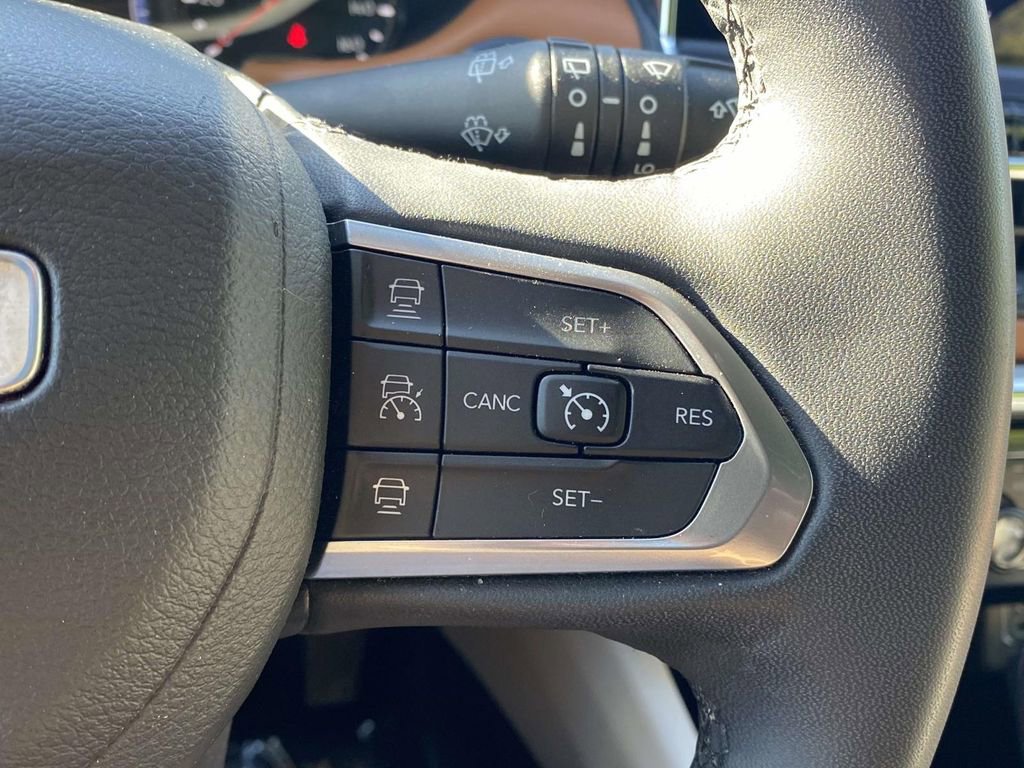 Used 2024 Jeep Compass Limited image 20