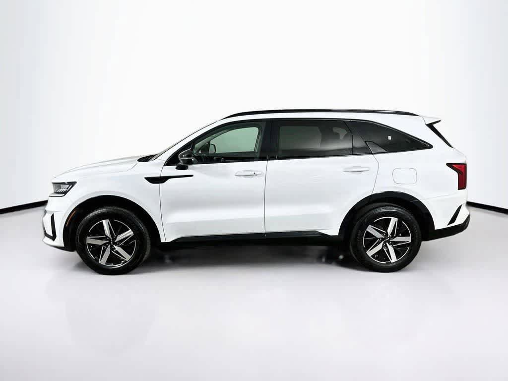 Used 2023 Kia Sorento S w/ Panoramic Sunroof Package FWD image 3
