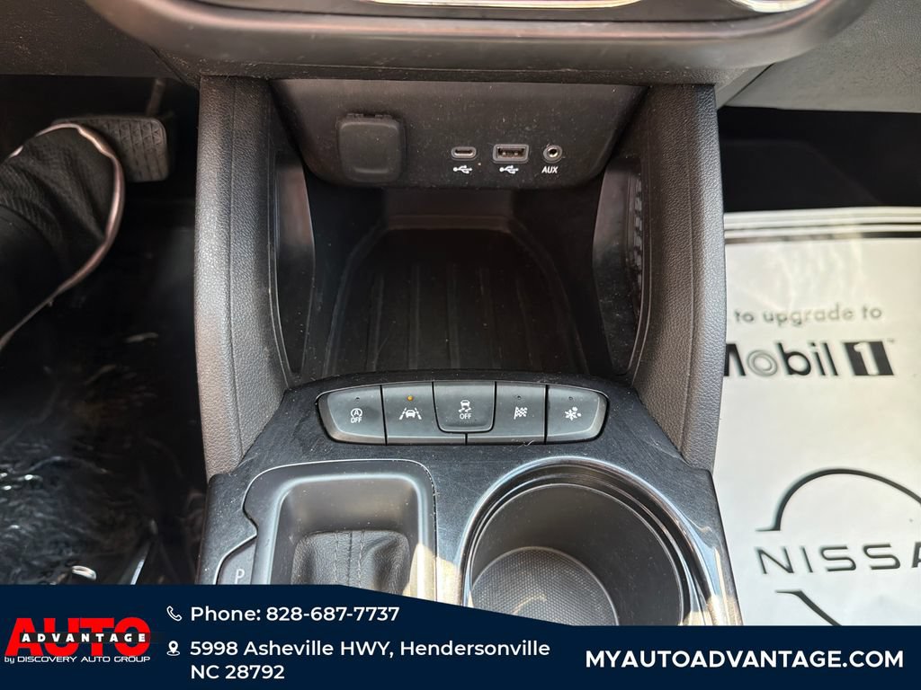 Used 2021 Chevrolet TrailBlazer LT w/ Convenience Package FWD image 19