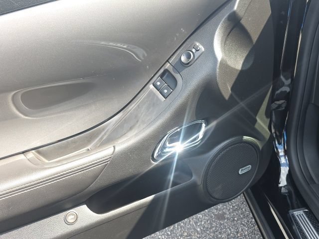 Used 2010 Chevrolet Camaro SS RWD image 15