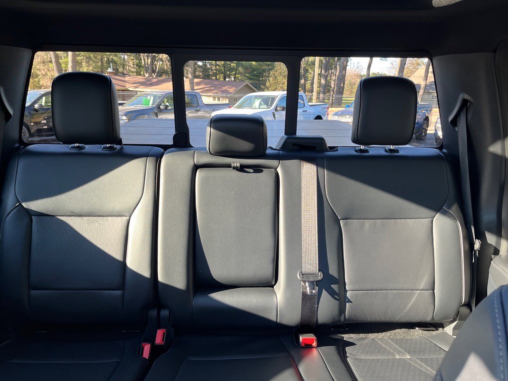 Used 2025 Ford F150 Lariat w/ Equipment Group 501A Mid image 18