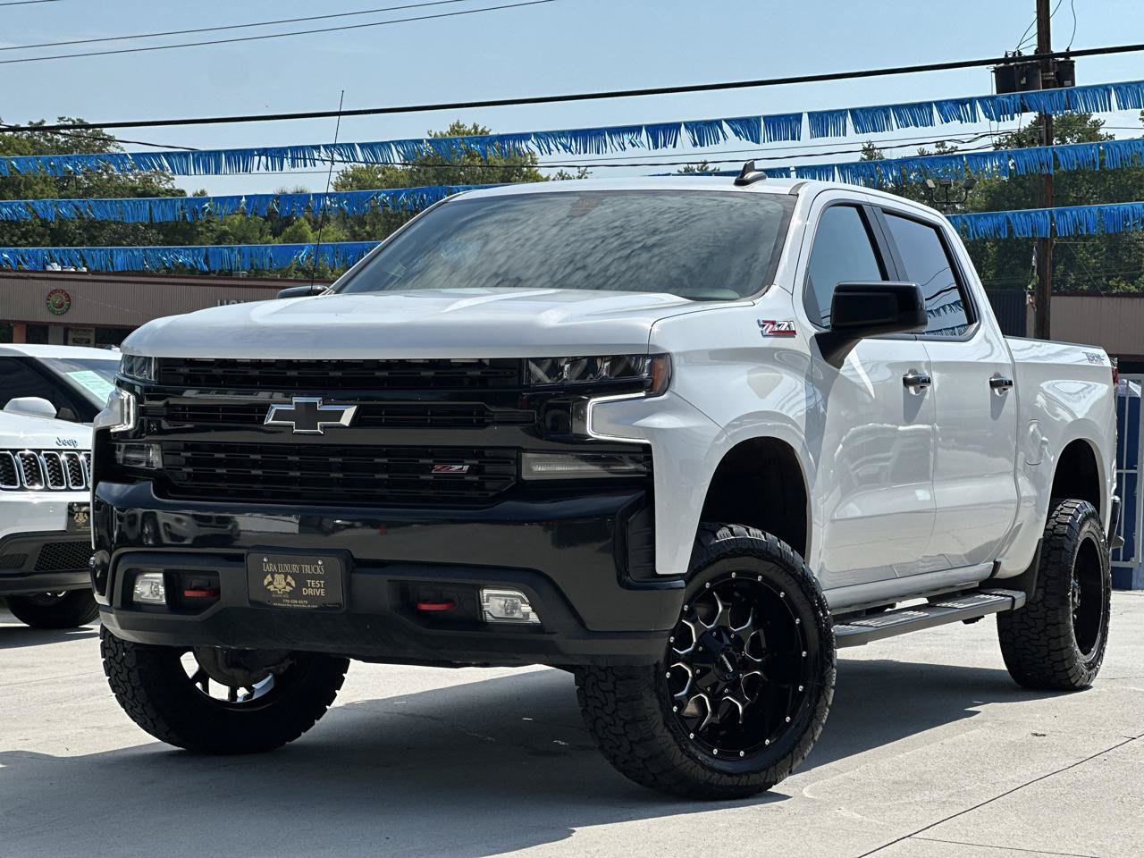 Used 2022 Chevrolet Silverado 1500 LT Trail Boss w/ Convenience Package II AWD/4WD image 3
