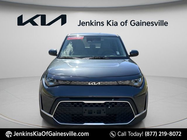 Used 2025 Kia Soul LX w/ LX Technology Package FWD image 7