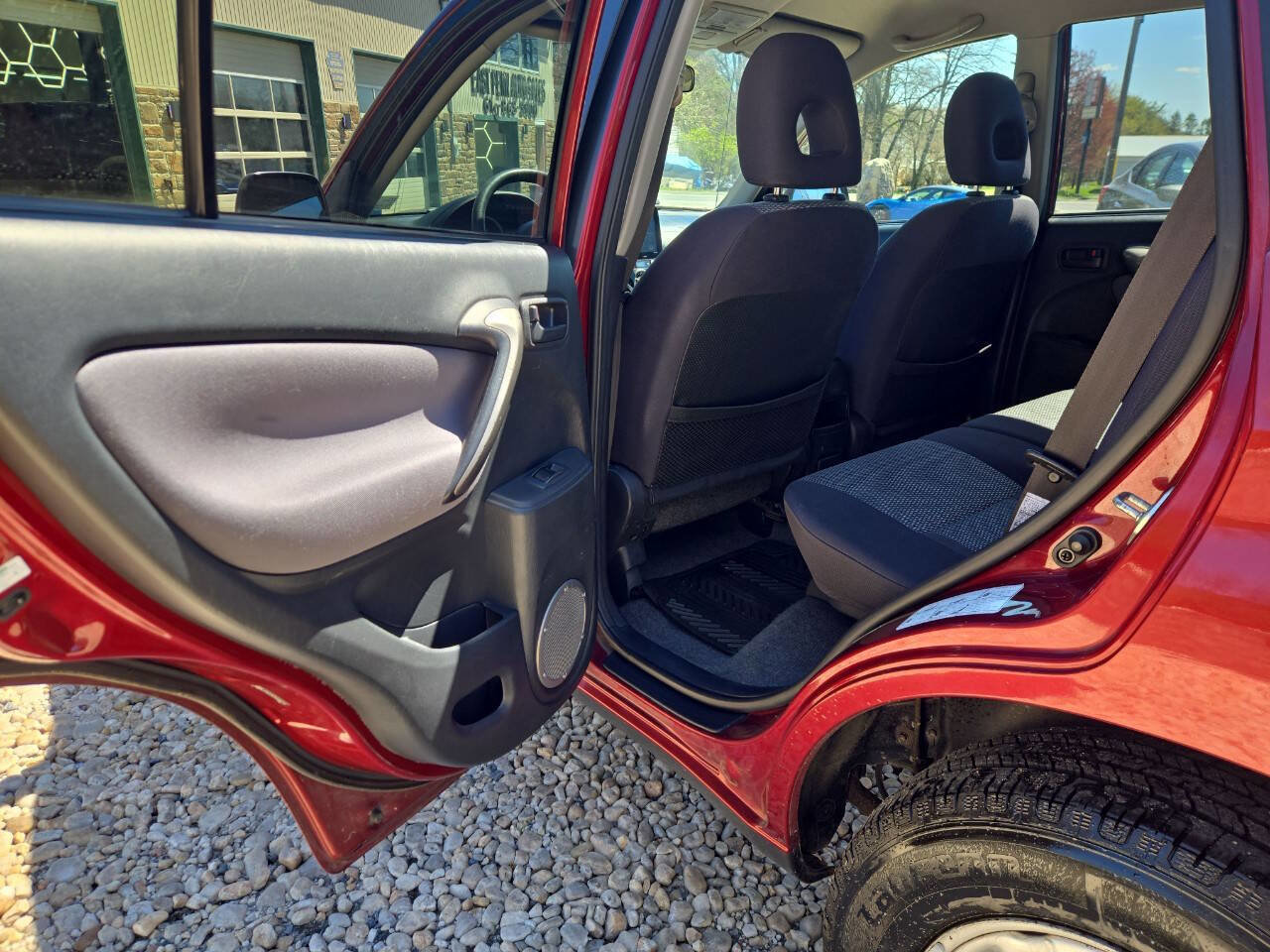 Used 2005 Toyota RAV4 4WD image 15