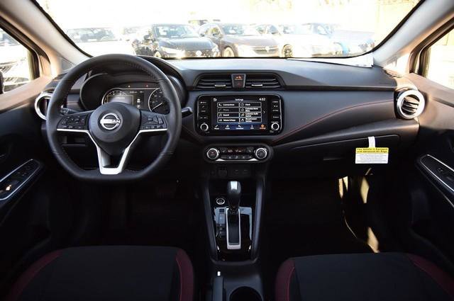New 2025 Nissan Versa SR w/ Trunk Package FWD image 8