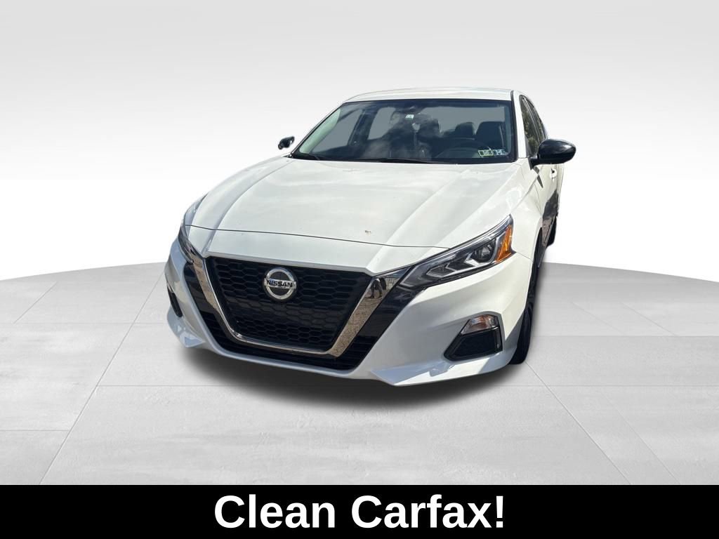 Certified 2022 Nissan Altima 2.5 SR image 3