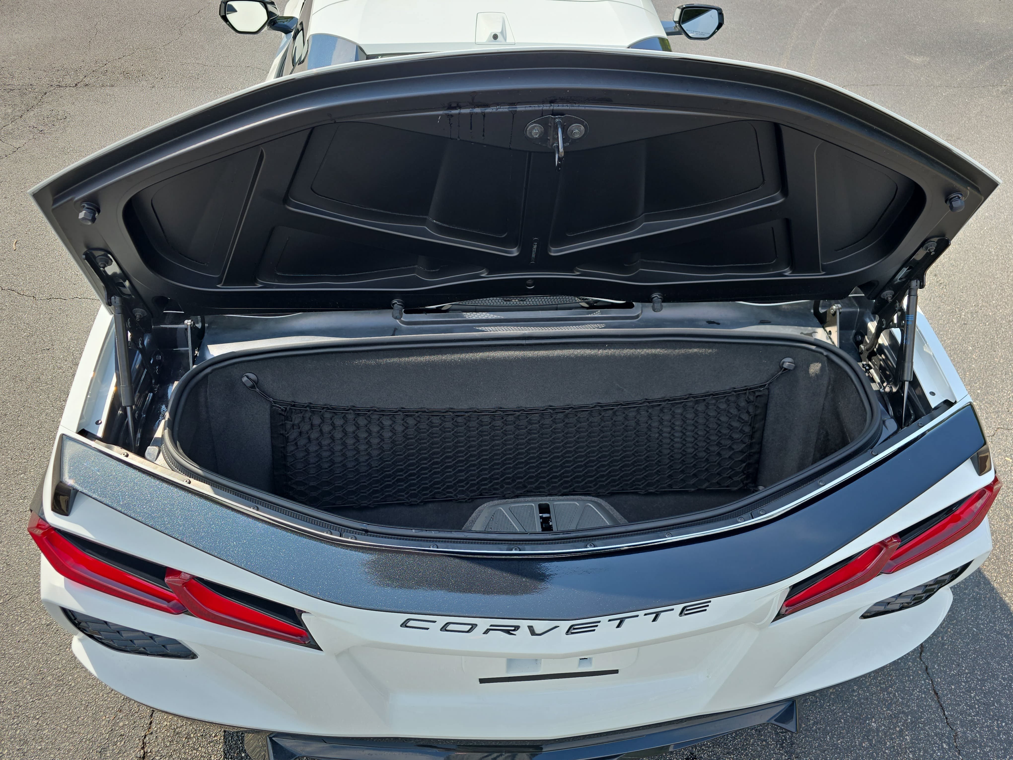 Used 2024 Chevrolet Corvette Stingray Preferred Conv w/ Battery Protection Package RWD image 13
