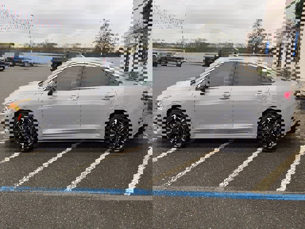 Used 2024 Kia K5 GT-Line w/ GT-Line Premium Package image 3