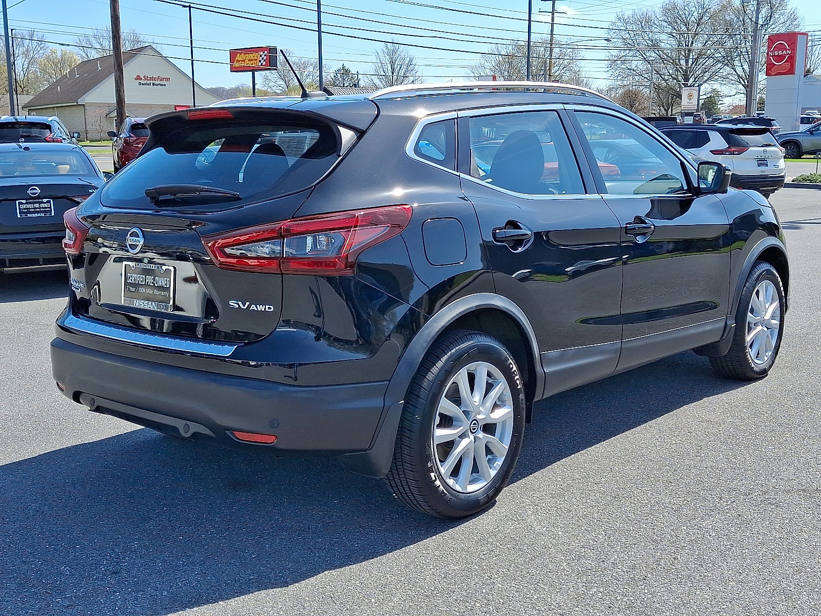 Certified 2022 Nissan Rogue Sport SV w/ Technology Package image 8