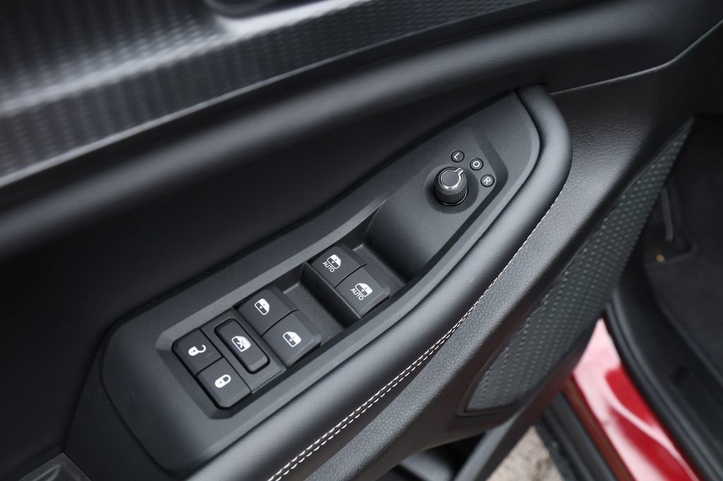 Used 2025 Jeep Grand Cherokee Laredo X w/ Trailer Tow Package image 18