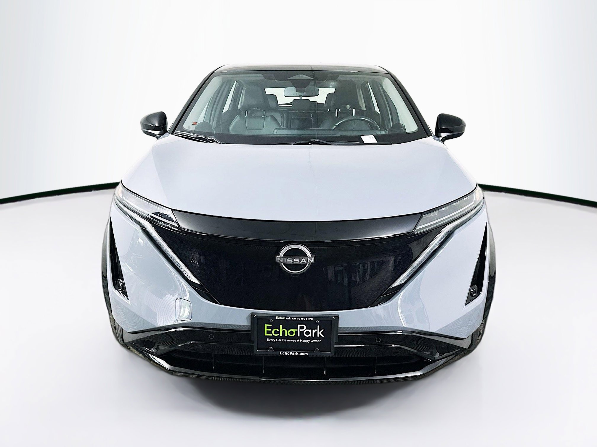 Used 2024 Nissan Ariya FWD image 2