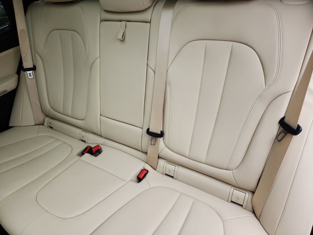 Used 2020 BMW X5 sDrive40i w/ Premium Package image 27