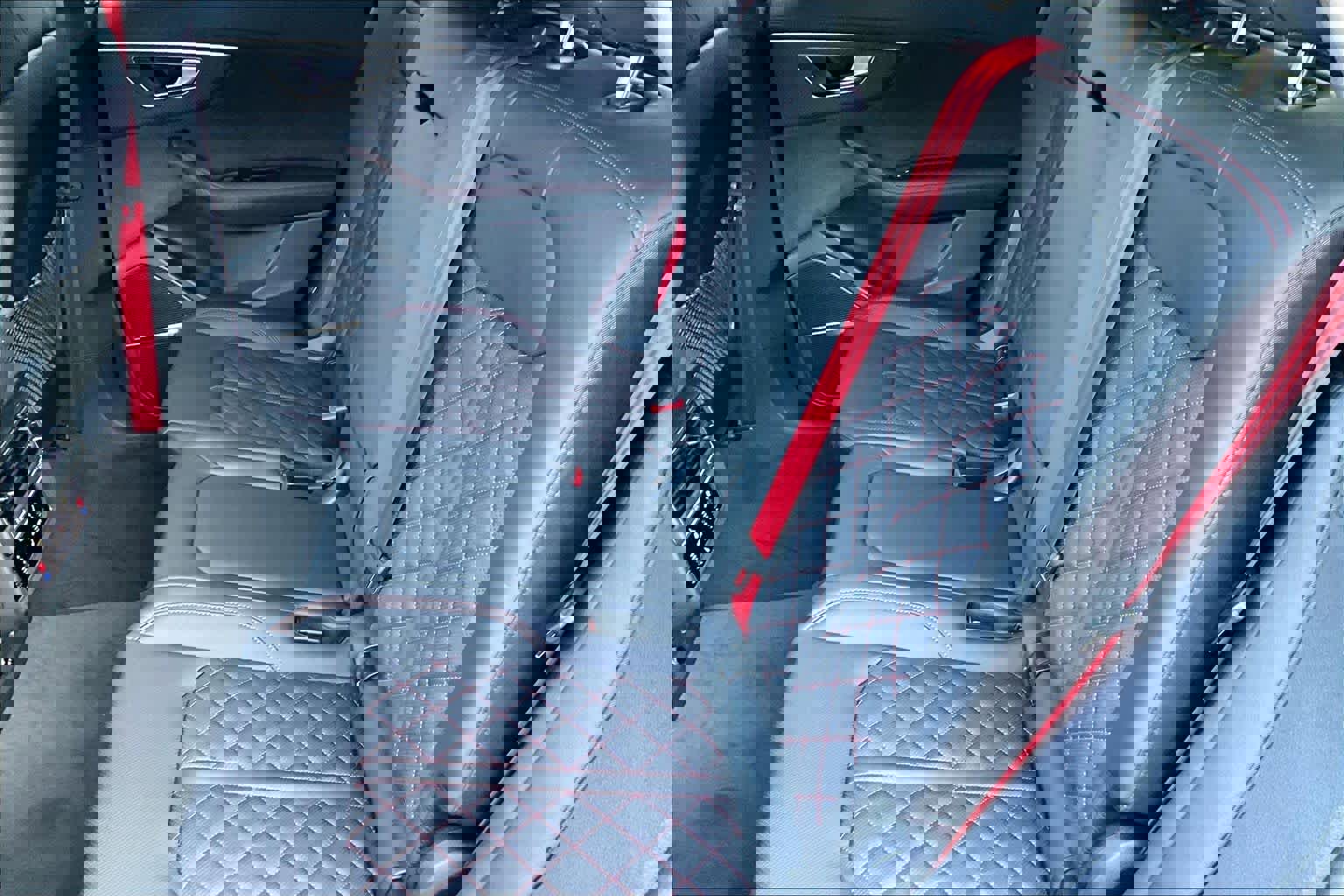 New 2026 Audi SQ8 Prestige image 18