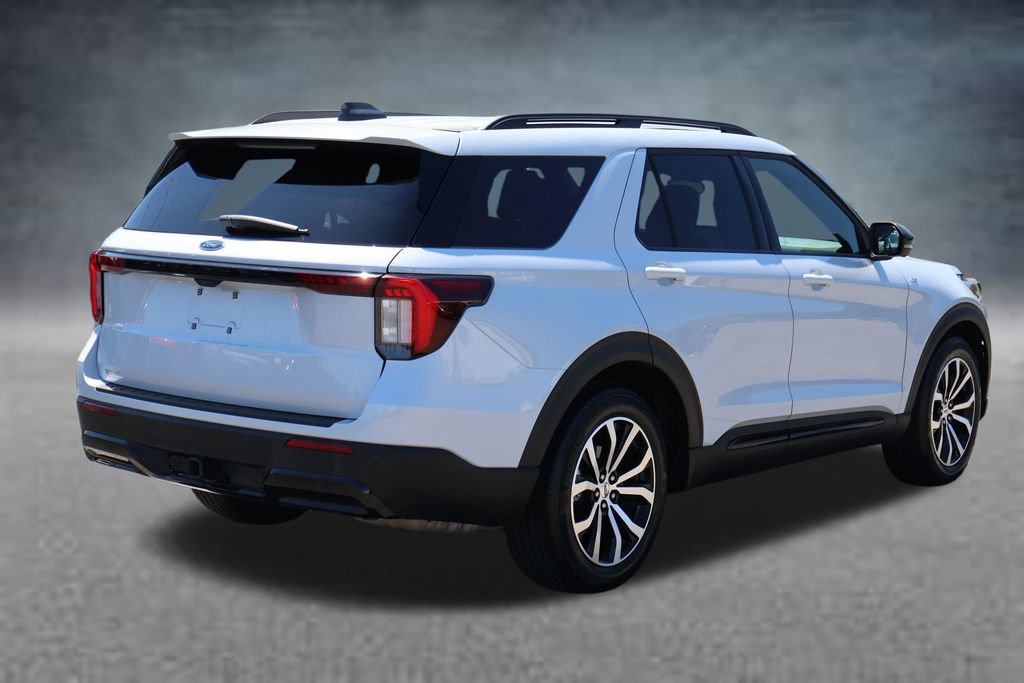 Used 2026 Ford Explorer ST-Line RWD image 3