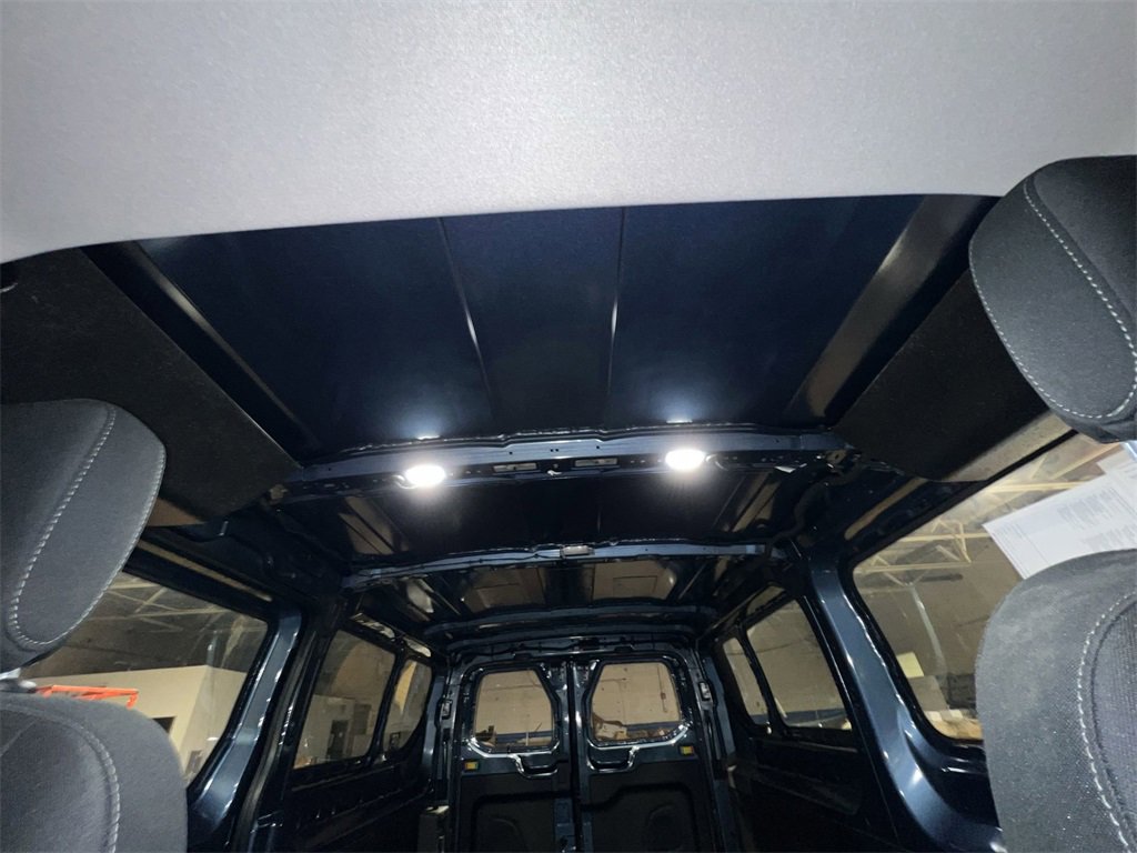 Used 2024 Ford E-Transit Base image 16