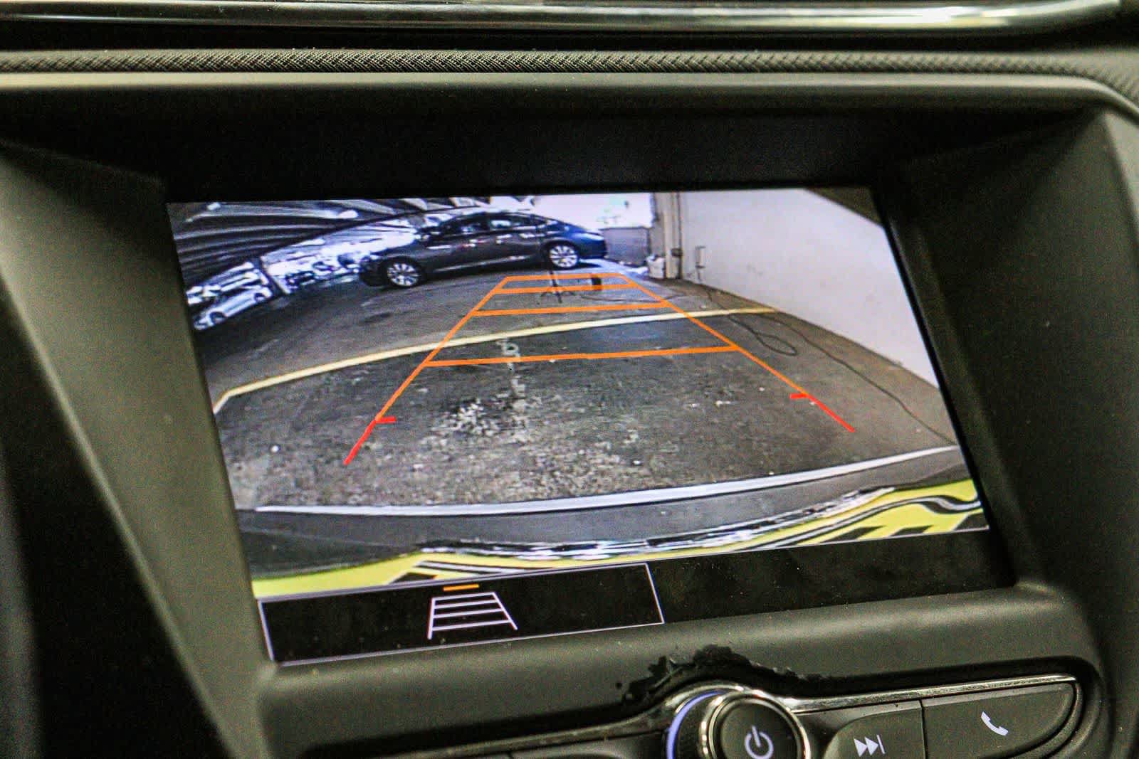 Used 2023 Chevrolet TrailBlazer LT w/ LPO, Blackout Package FWD image 14