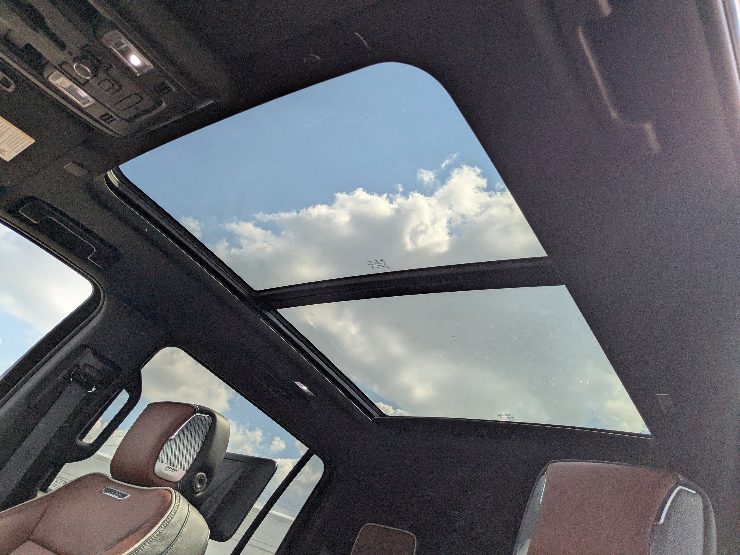 Used 2023 GMC Yukon XL Denali Ultimate image 24