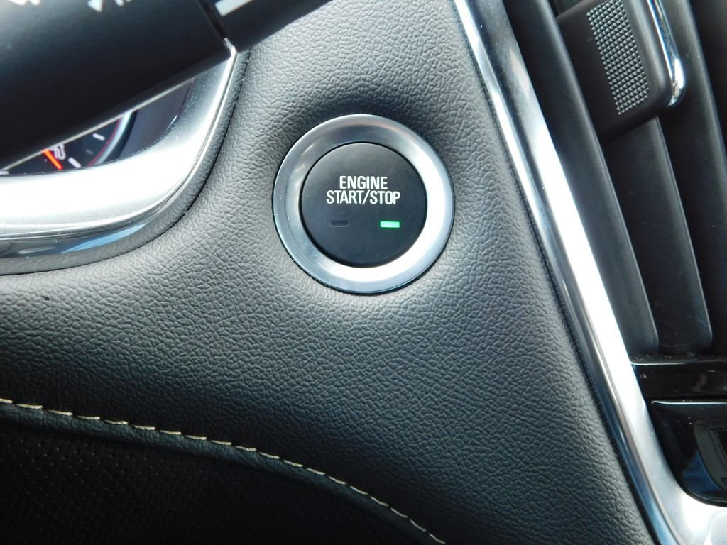 Used 2023 Chevrolet Traverse Premier w/ Redline Edition image 39