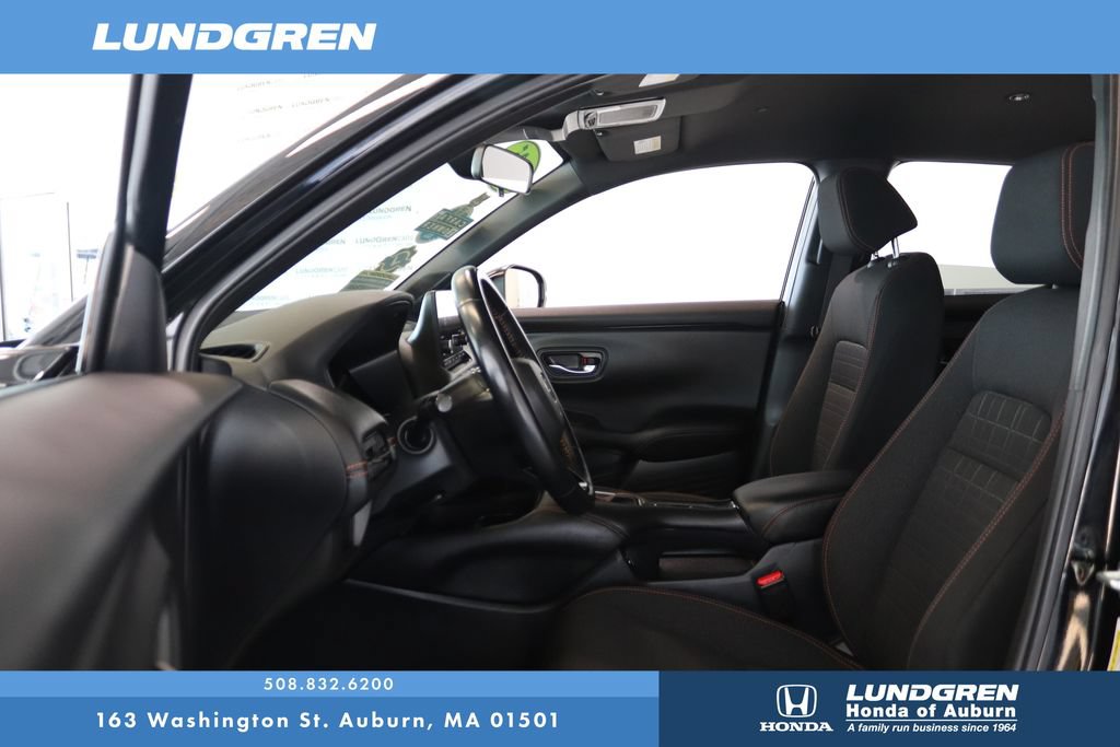 Used 2025 Honda HR-V Sport image 12