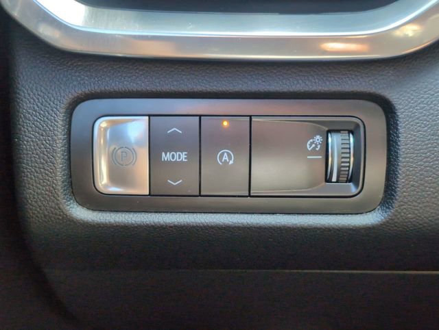 Used 2024 GMC Acadia Denali image 18