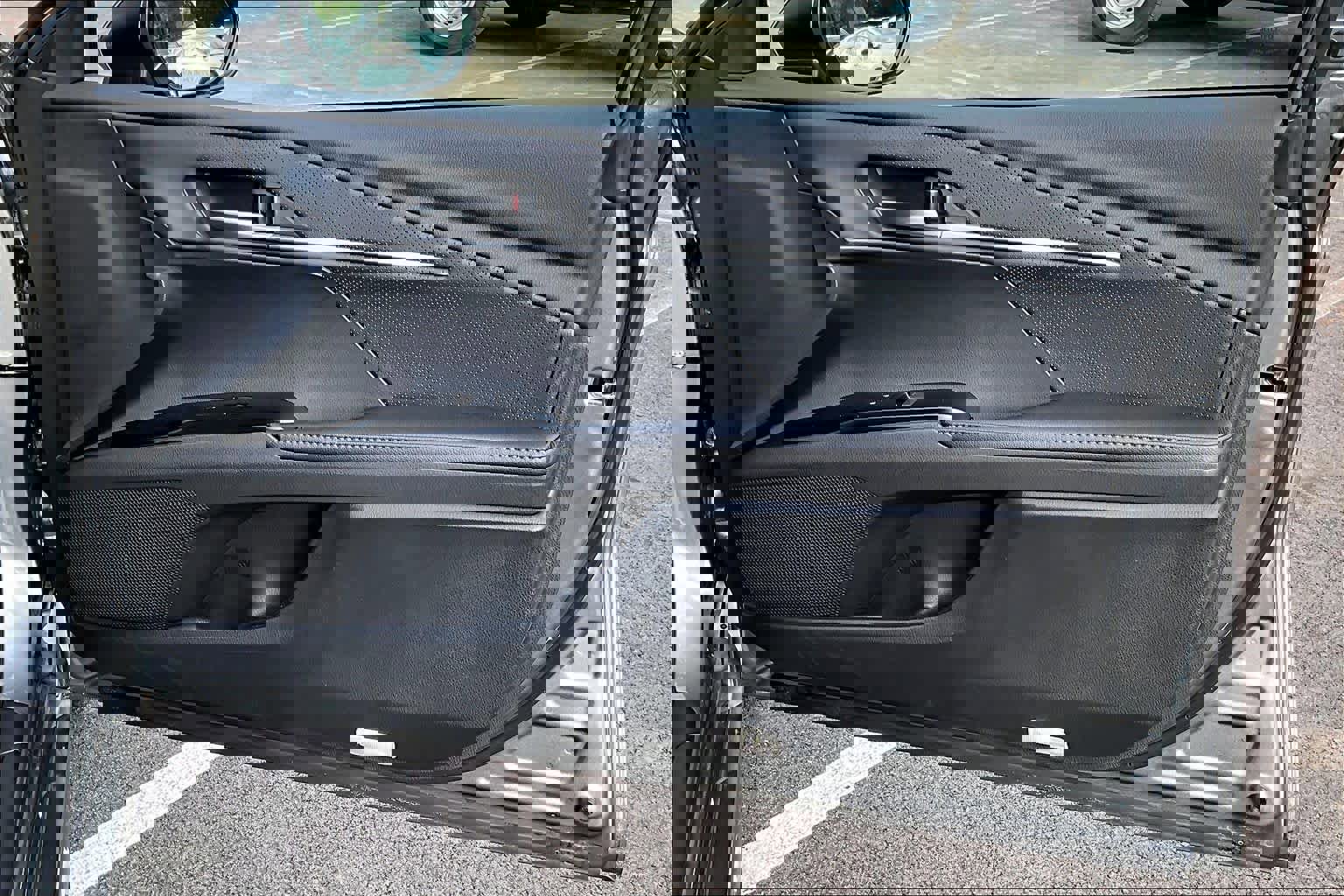 Used 2025 Toyota Camry XSE image 23