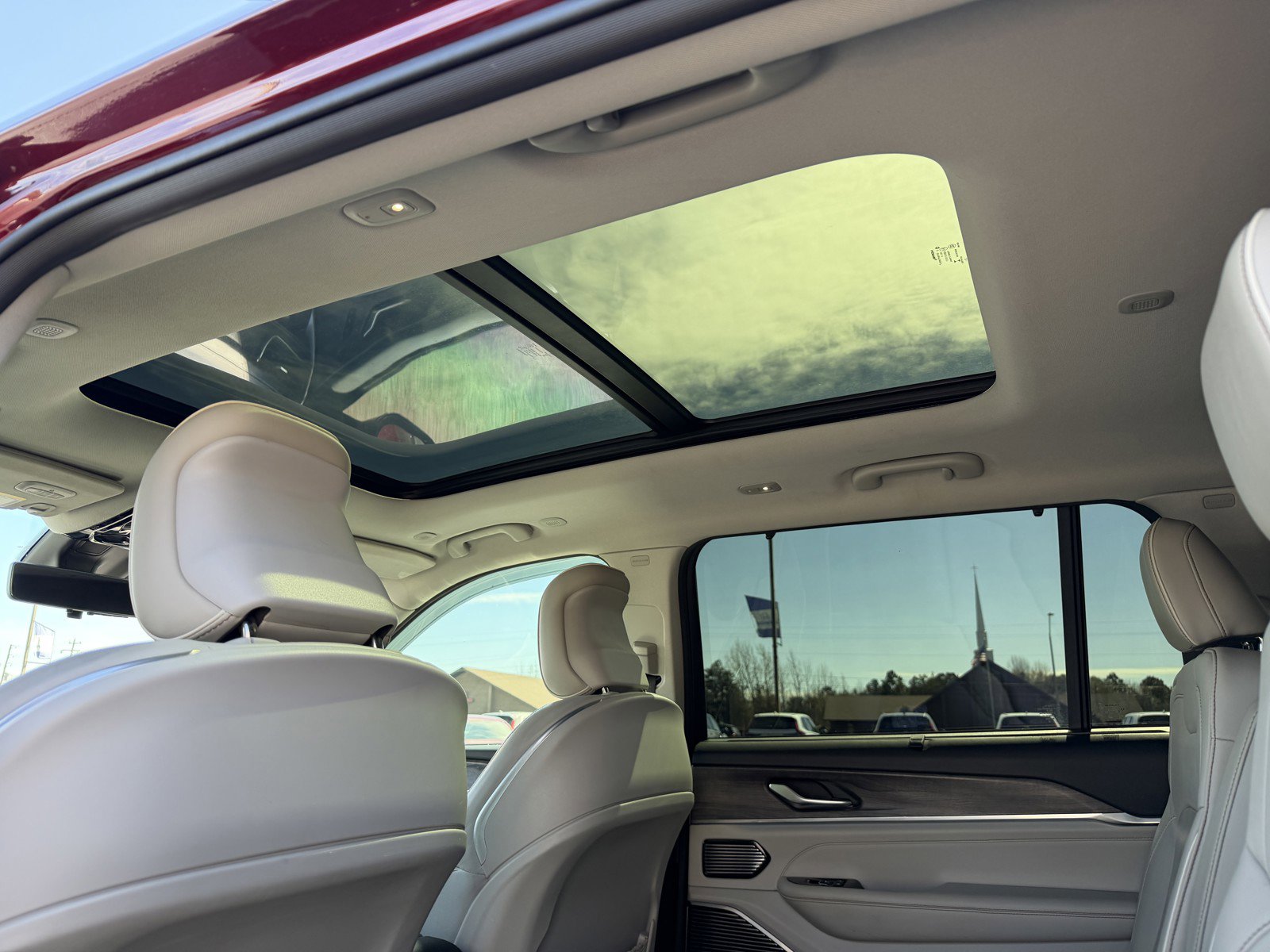 Used 2022 Jeep Grand Cherokee L Overland w/ Luxury Tech Group IV image 29