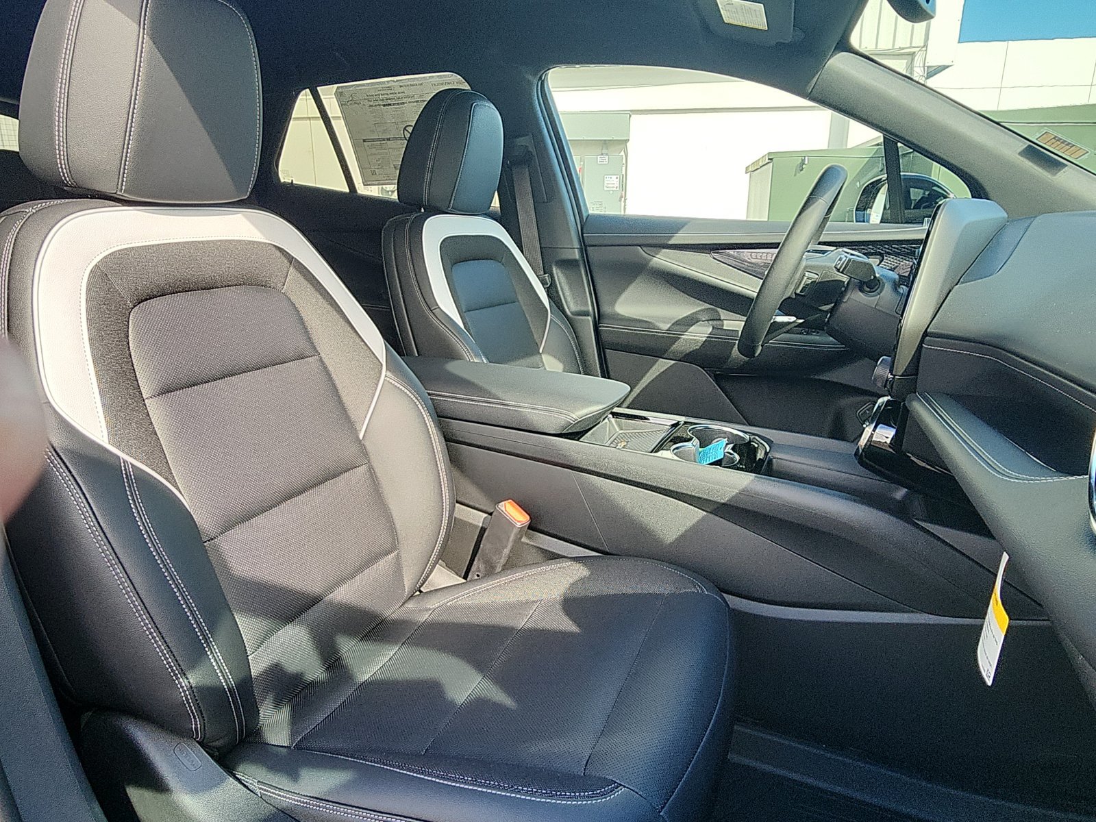 New 2025 Chevrolet Blazer EV LT FWD image 23