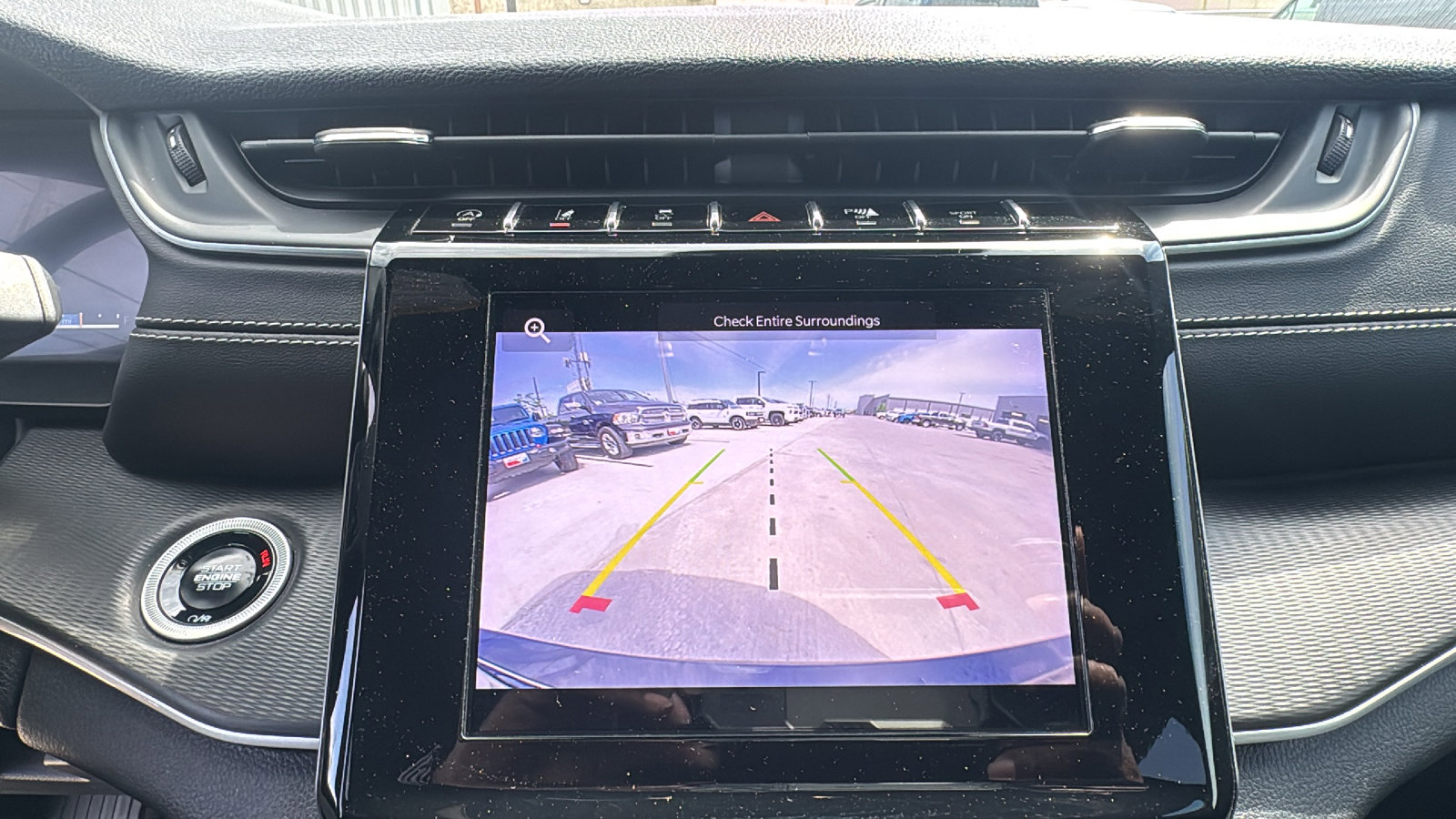 Certified 2024 Jeep Grand Cherokee L Altitude image 20