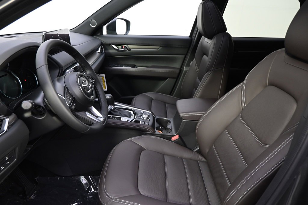 New 2025 MAZDA CX-5 Signature image 13