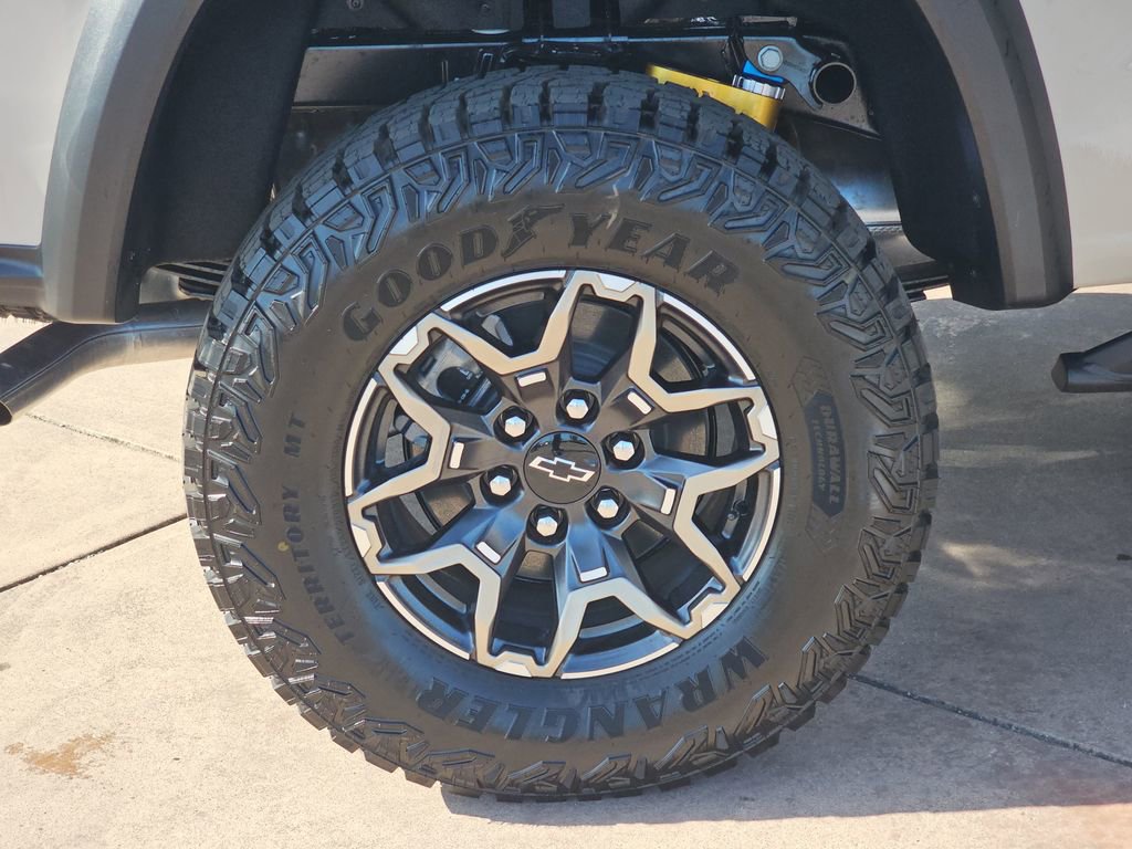 New 2026 Chevrolet Colorado ZR2 w/ Technology Package AWD/4WD image 38