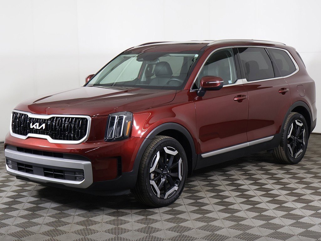Used 2023 Kia Telluride EX X-Line image 11