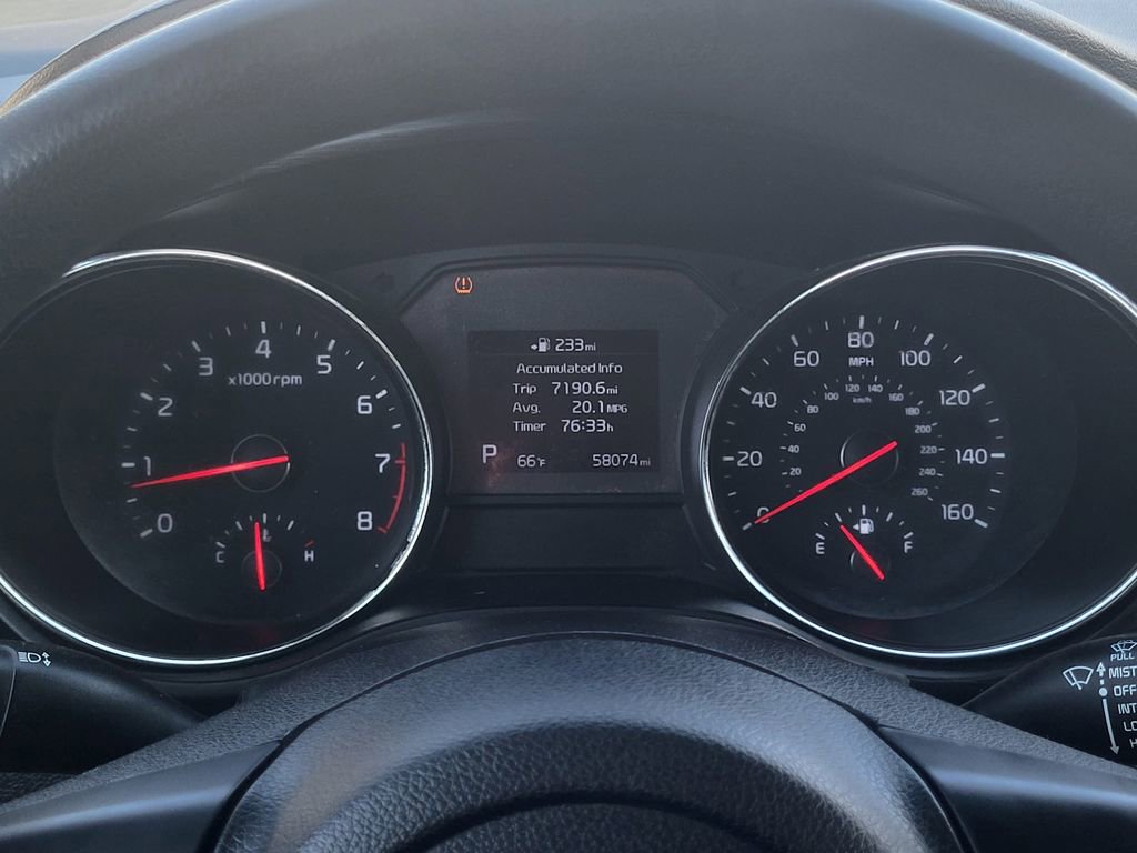 Used 2021 Kia Sedona LX image 14