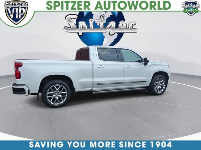 Used 2022 Chevrolet Silverado 1500 High Country w/ Technology Package AWD/4WD image 10
