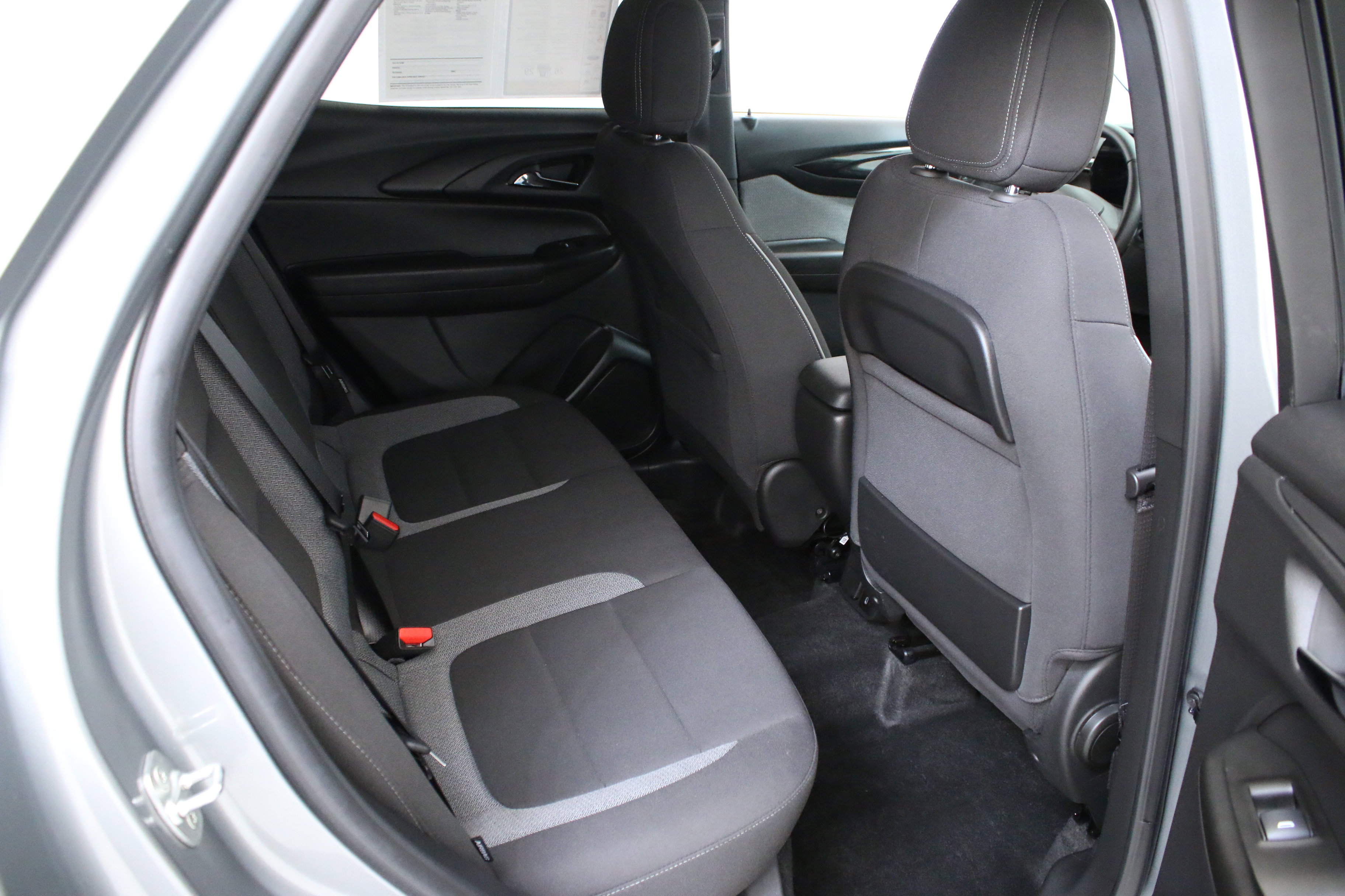 Used 2024 Chevrolet TrailBlazer LT w/ Convenience Package AWD/4WD image 29