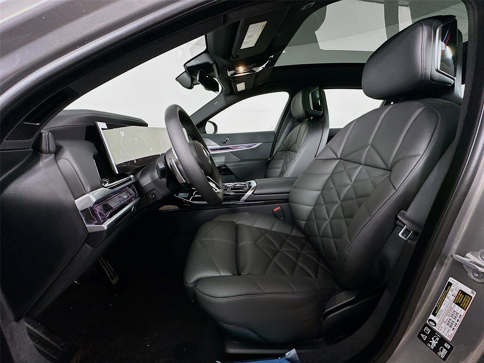 New 2026 BMW 740i xDrive w/ Premium Package image 22