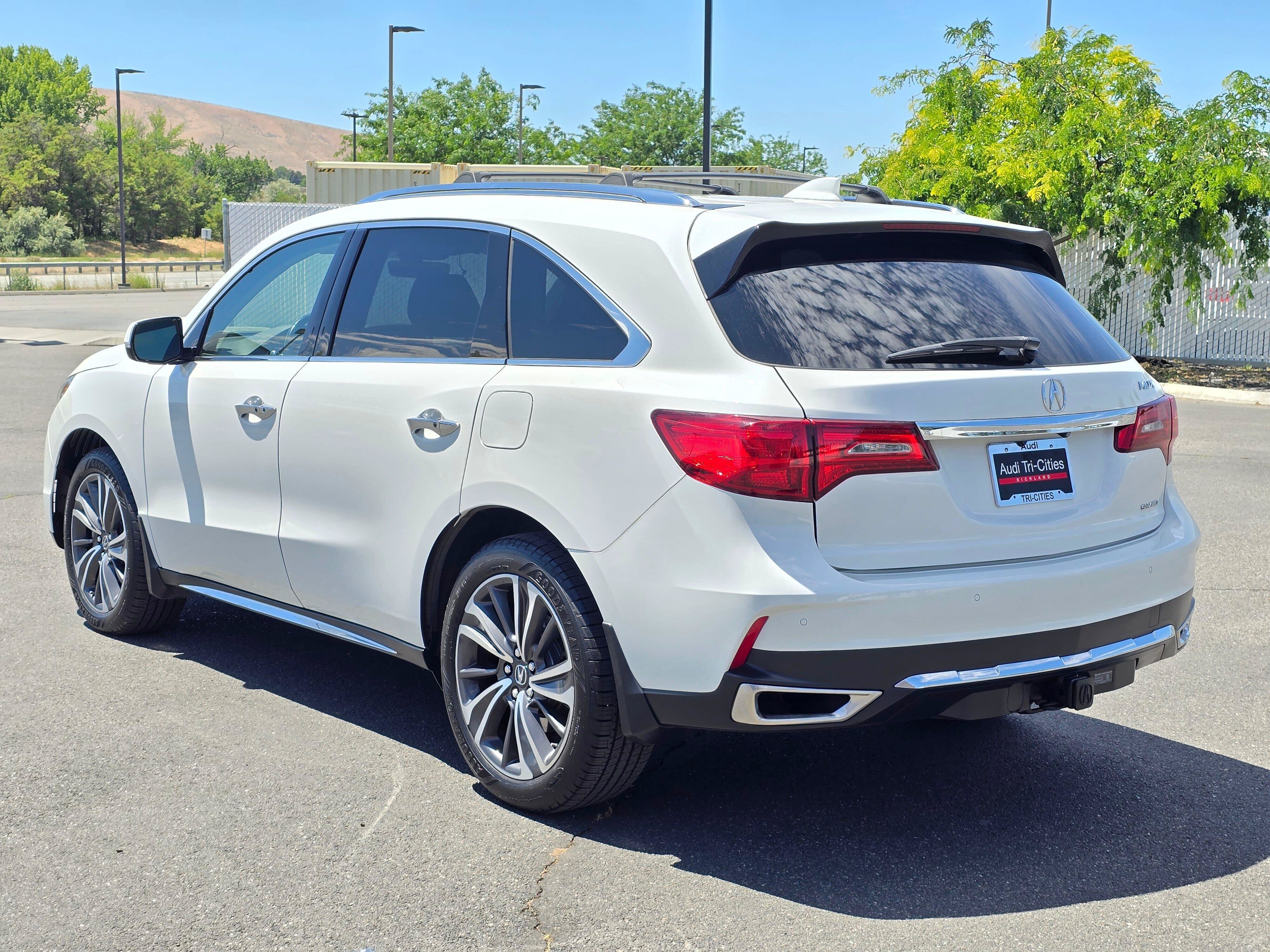 Used 2020 Acura MDX SH-AWD w/ Technology Package image 4